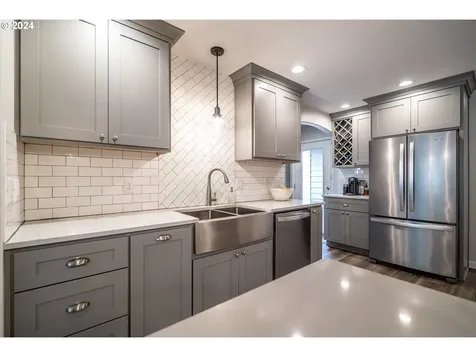 11132 Sw 65th Avenue Portland OR 97219