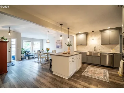 11132 Sw 65th Avenue Portland OR 97219
