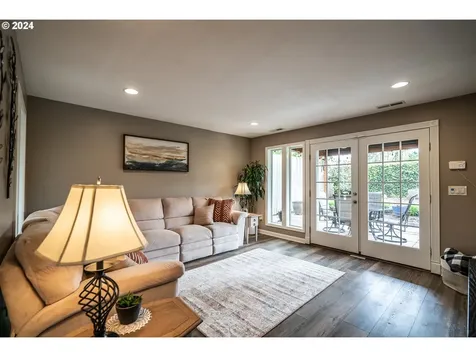 11132 Sw 65th Avenue Portland OR 97219