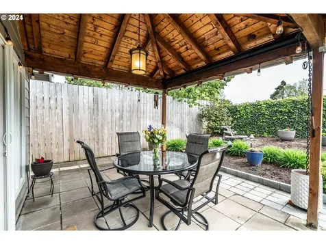 11132 Sw 65th Avenue Portland OR 97219