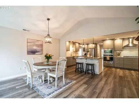 11132 Sw 65th Avenue Portland OR 97219