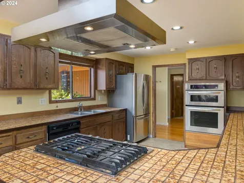 15615 Nw Melody Lane Beaverton OR 97006
