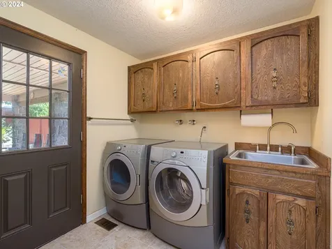 15615 Nw Melody Lane Beaverton OR 97006