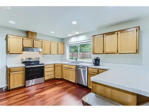 16733 SE Powell View Court Portland OR 97236