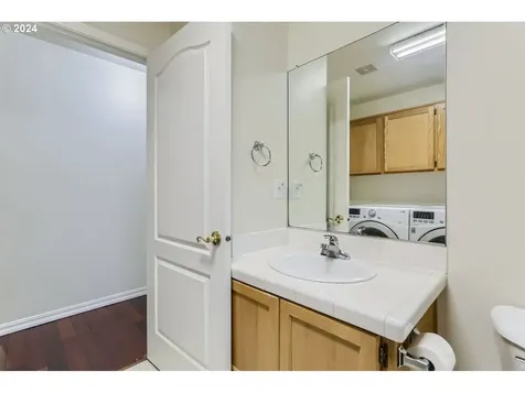 16733 SE Powell View Court Portland OR 97236