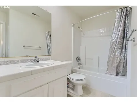 16733 SE Powell View Court Portland OR 97236