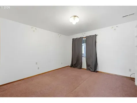 5463 SE Aldercrest Road Milwaukie OR 97222