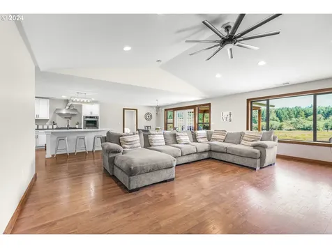 70200 Apiary Road Rainier OR 97048