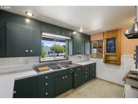 52273 SE 2nd Street Scappoose OR 97056