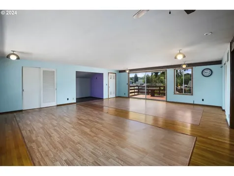 52273 SE 2nd Street Scappoose OR 97056