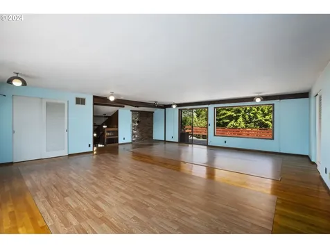 52273 SE 2nd Street Scappoose OR 97056
