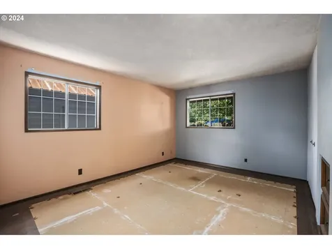 52273 SE 2nd Street Scappoose OR 97056