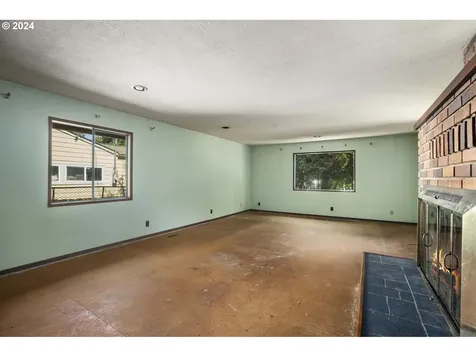 52273 SE 2nd Street Scappoose OR 97056