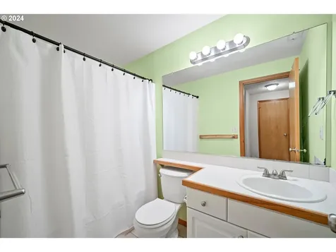 5606 NE 52nd Court Vancouver WA 98661