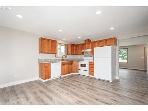 16003 Ne 85th Street Vancouver WA 98682