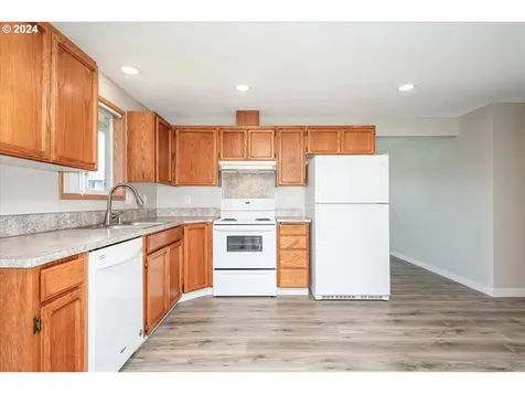 16003 Ne 85th Street Vancouver WA 98682