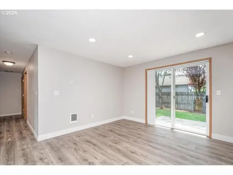 16003 Ne 85th Street Vancouver WA 98682