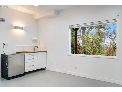 6110 SW Lesser Way Portland OR 97219