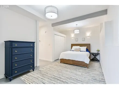 6110 SW Lesser Way Portland OR 97219