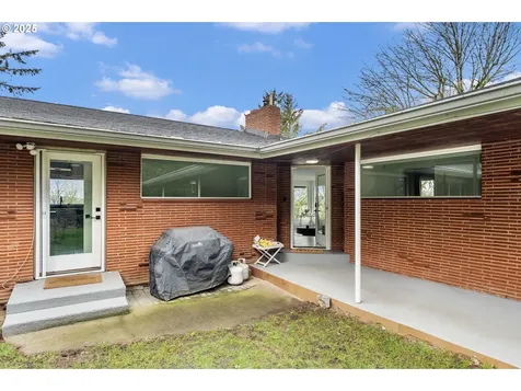 6110 SW Lesser Way Portland OR 97219