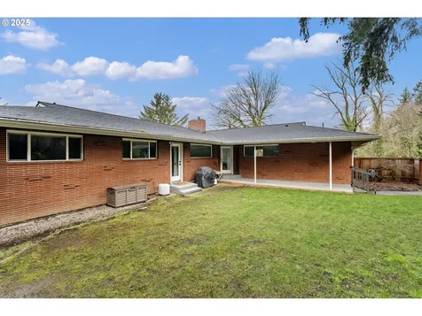 6110 SW Lesser Way Portland OR 97219