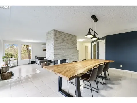 6110 SW Lesser Way Portland OR 97219