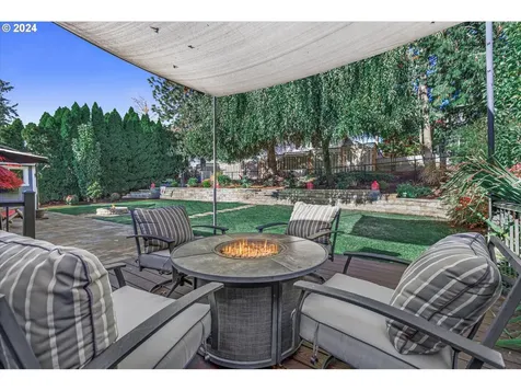 12725 NW Lovejoy Street Portland OR 97229