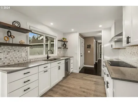 12725 NW Lovejoy Street Portland OR 97229