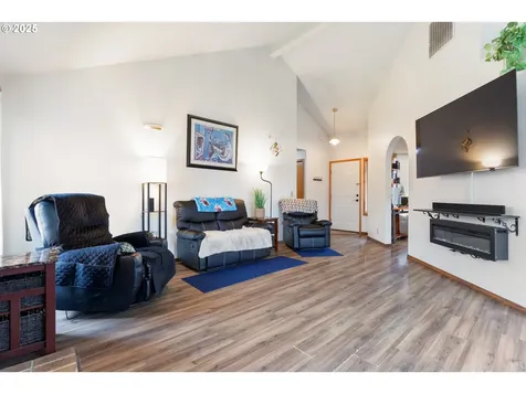 2466 S Ginger Street Cornelius OR 97113