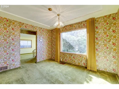 5230 Se 46th Avenue Portland OR 97206