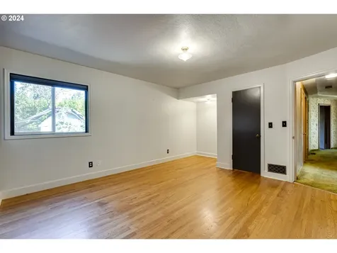 5230 Se 46th Avenue Portland OR 97206