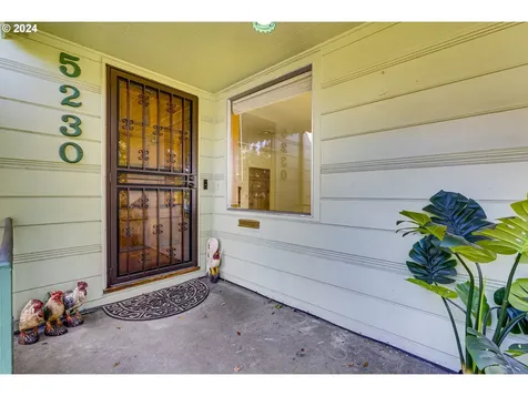 5230 Se 46th Avenue Portland OR 97206