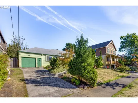 5230 Se 46th Avenue Portland OR 97206