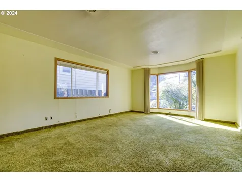 5230 Se 46th Avenue Portland OR 97206