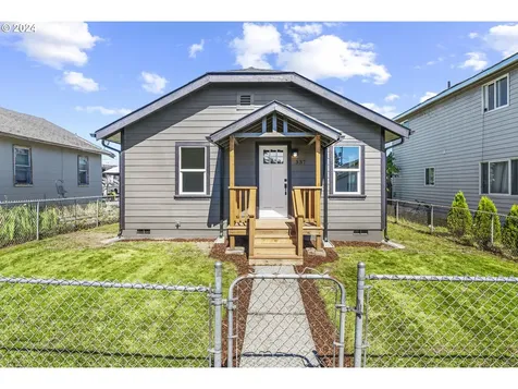337 27th Avenue Longview WA 98632