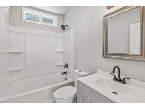 337 27th Avenue Longview WA 98632
