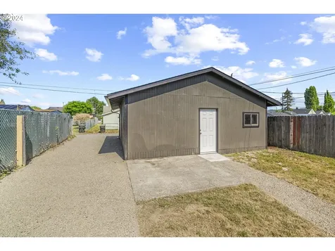 337 27th Avenue Longview WA 98632