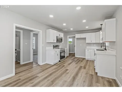 337 27th Avenue Longview WA 98632
