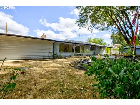 1501 Buckhorn Road Roseburg OR 97470