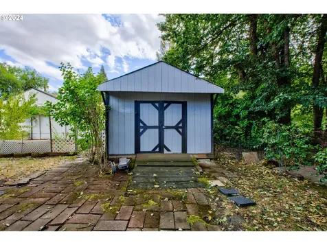1501 Buckhorn Road Roseburg OR 97470