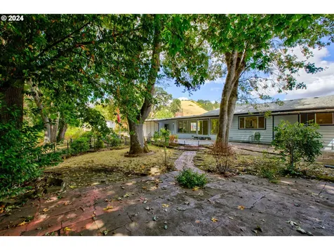 1501 Buckhorn Road Roseburg OR 97470