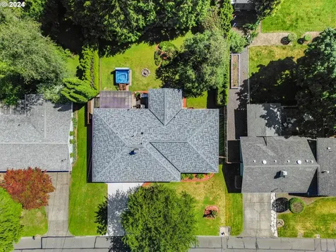 1334 Nw 4th Street Gresham OR 97030