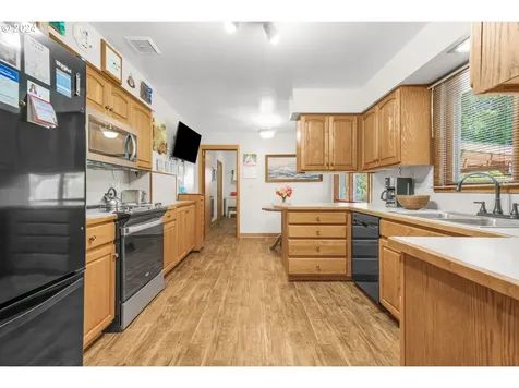 1334 Nw 4th Street Gresham OR 97030