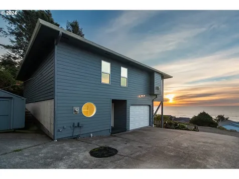 42775 Sundown Way Cloverdale OR 97112