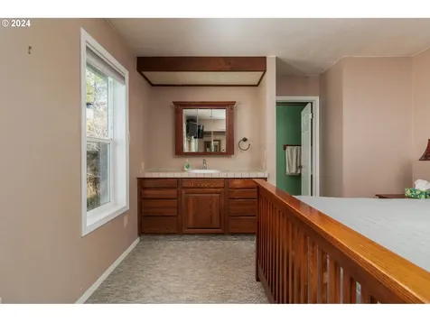42775 Sundown Way Cloverdale OR 97112