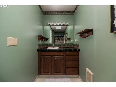 42775 Sundown Way Cloverdale OR 97112