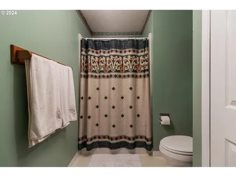 42775 Sundown Way Cloverdale OR 97112