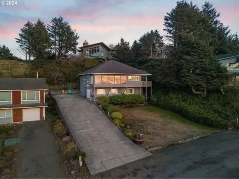 42775 Sundown Way Cloverdale OR 97112