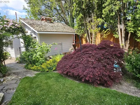 10910 SW 74th Avenue Portland OR 97223