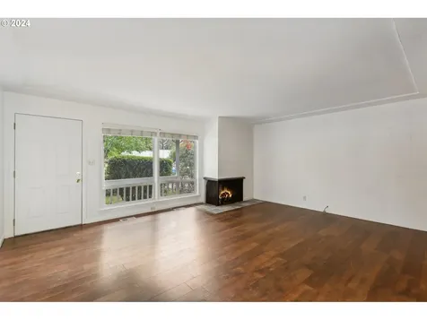 10910 SW 74th Avenue Portland OR 97223